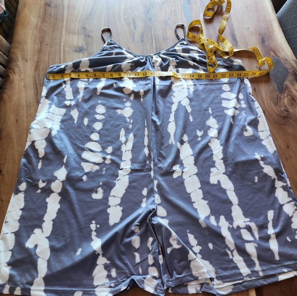 Tie Dye V-neck Rompers for Women,Spaghetti Strap, plus size 2X - Picture 6 of 8